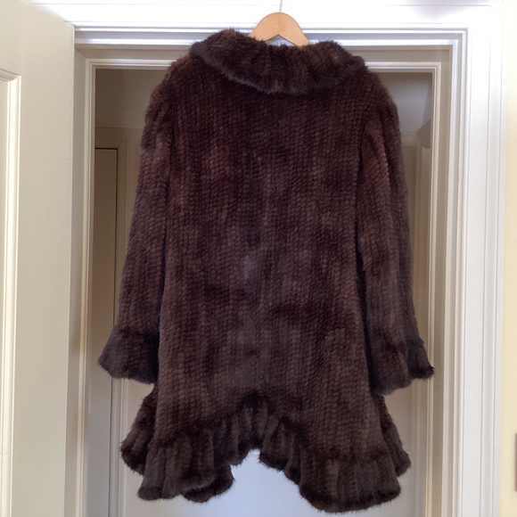 Belle Fare Modern Elegant Versatile Mahogany Knitted Mink Coat Stroller Jacket - Picture 5 of 15